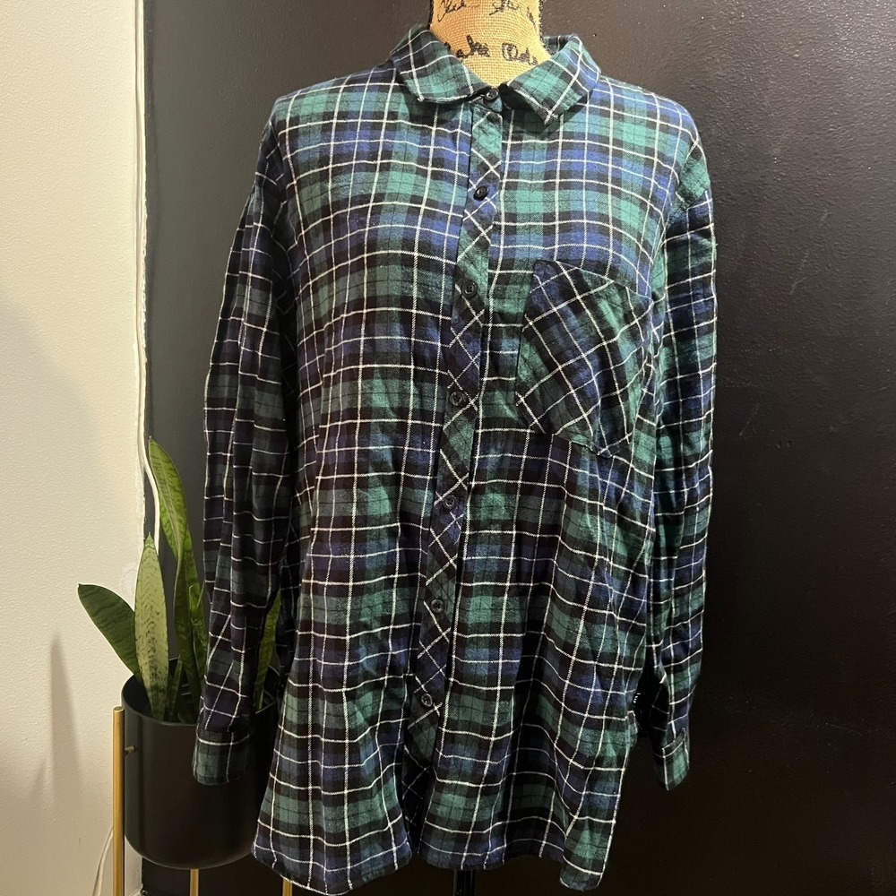 GAP Womens XL Green Navy Blue Plaid Flannel Button Down Shirt GP004599